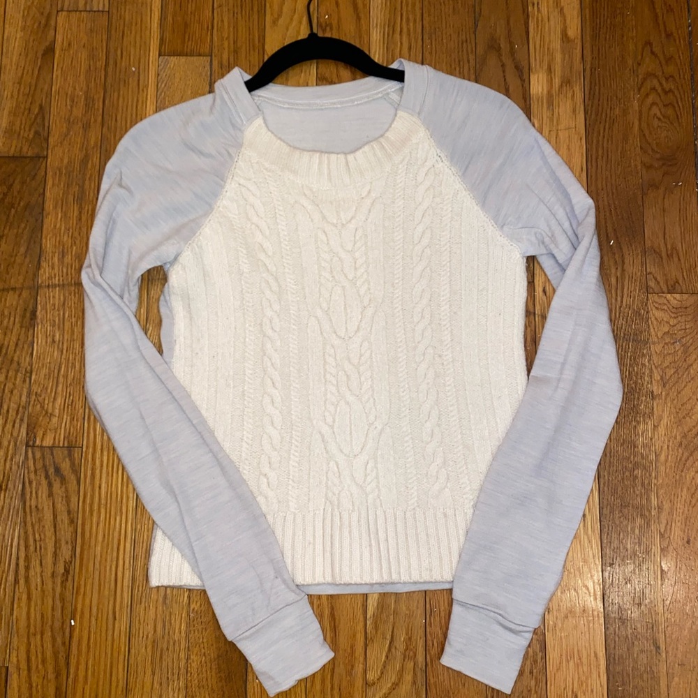 Lululemon sweater long sleeve 👚